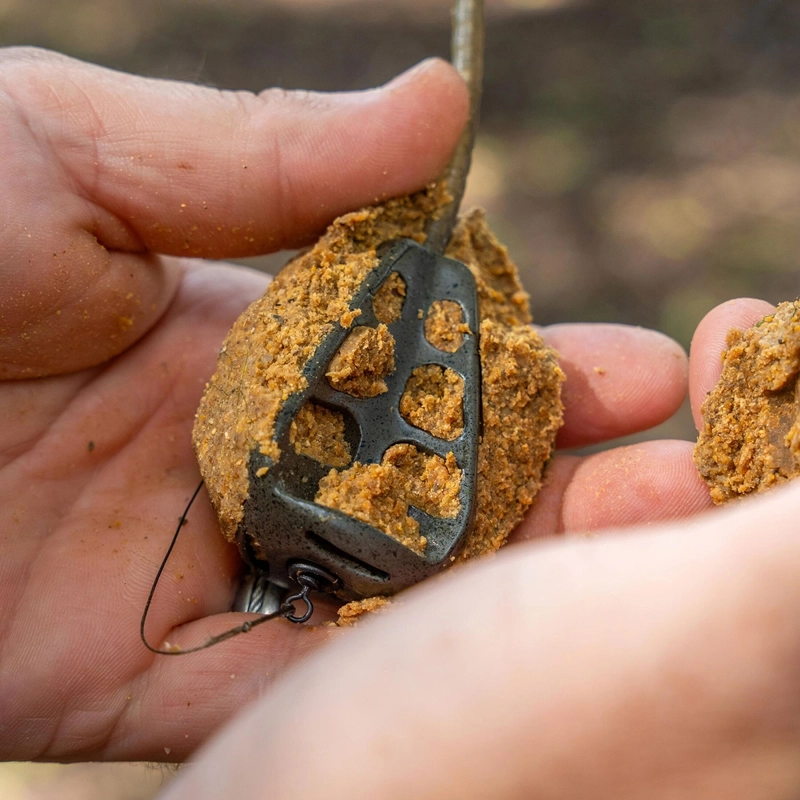 Korum Arrowhead Distance Method Feeders